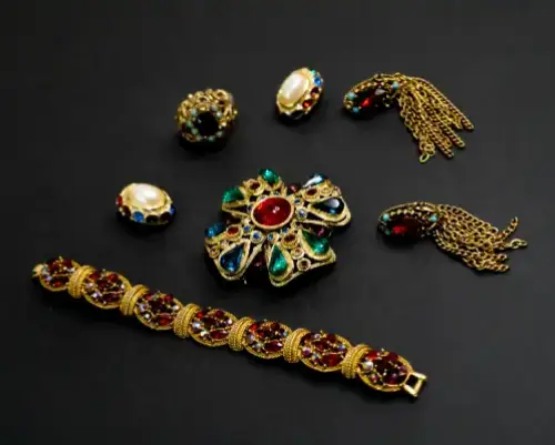 Jewelry Auction